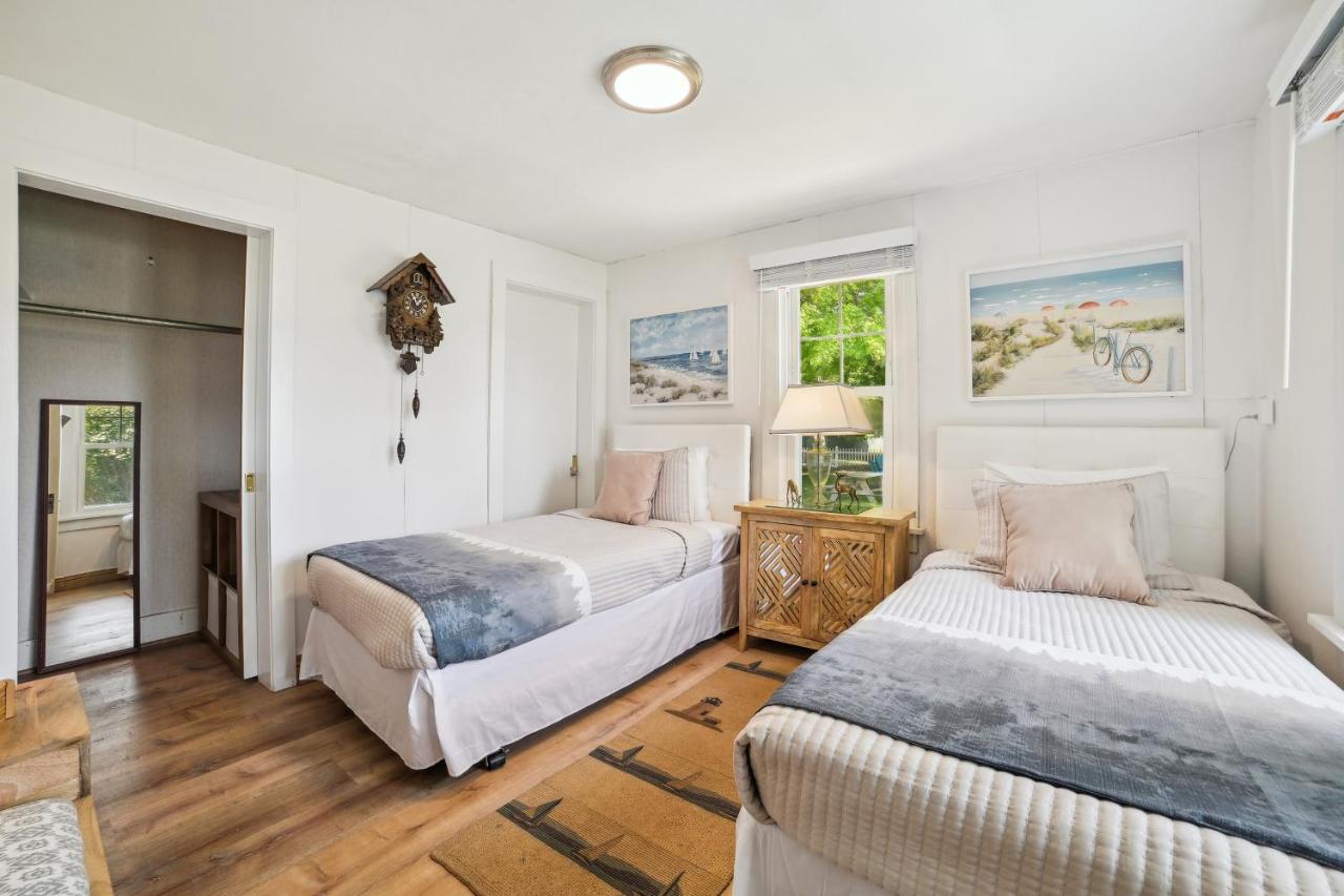 Boyne City Cottage Walk To Downtown And Lake! Екстериор снимка